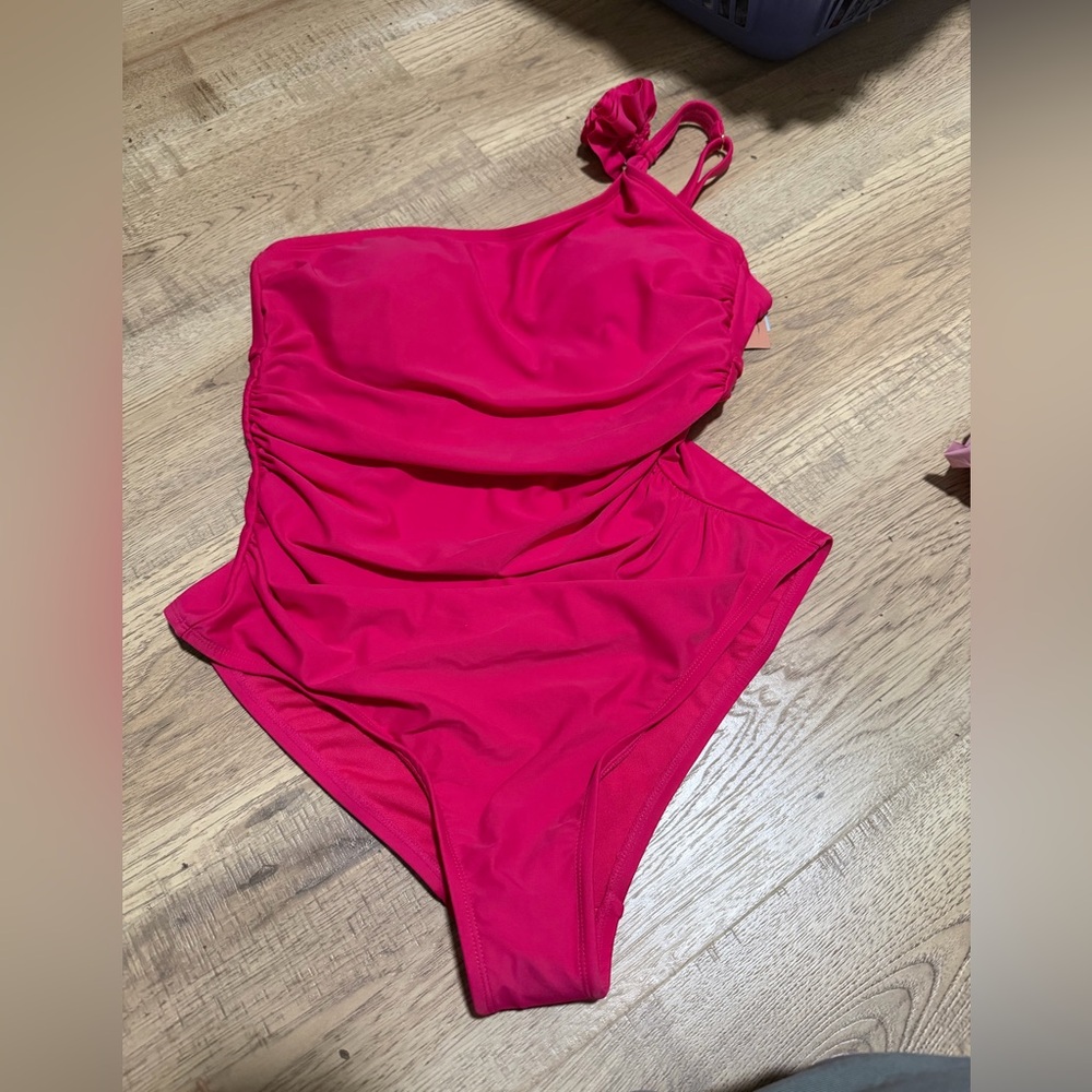 NWT Target Shade & ShoreVibrant Pink One-Piece Swimsuit One-Shoulder